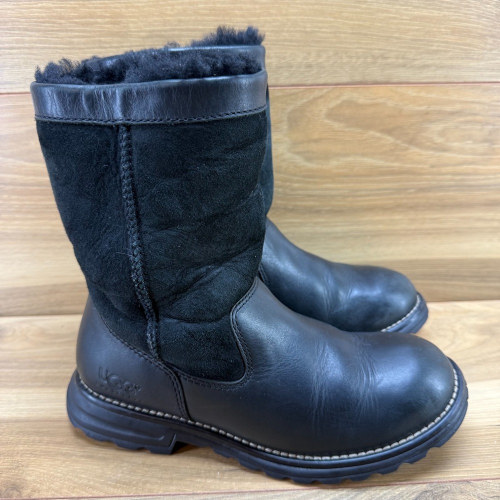 UGG Brooks Mid Calf Boots Womens 6 Black Leather Suede Cozy Gorpcore Y2K